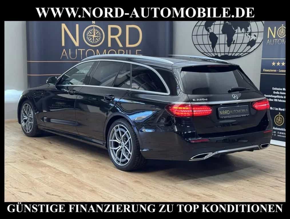 Mercedes-Benz E-Class d T AMG *LED*AHK*Schiebedach*Kam*19ZOLL* 08/2022-photo-8