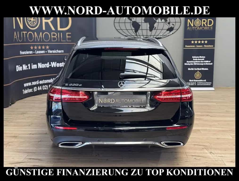 Mercedes-Benz E-Class d T AMG *LED*AHK*Schiebedach*Kam*19ZOLL* 08/2022-photo-9