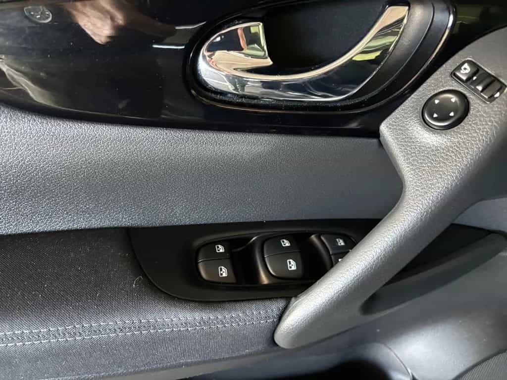 Nissan Qashqai 1.3 DIG-T N-Connecta P-Dach,Navi,abn.AHK 03/2021-photo-13