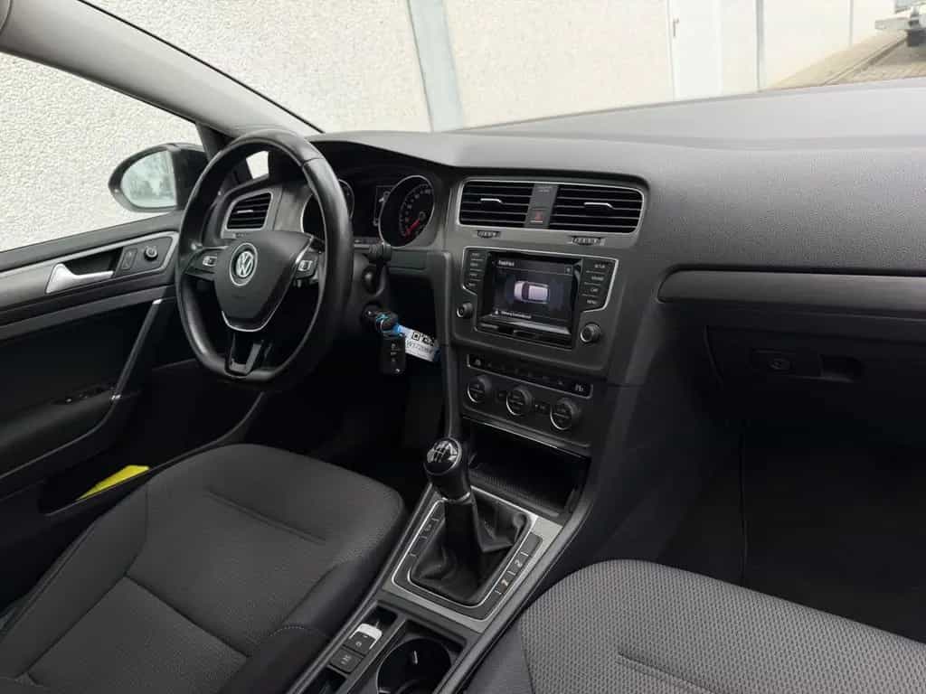 Volkswagen Golf VII Lim. Comfortline BMT -S.Heft-Park Ass.- 12/2013-photo-9