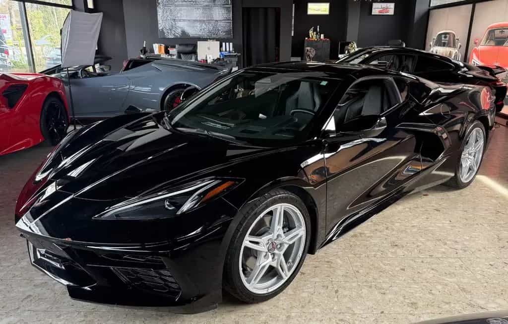 Corvette C8 Coupé/Targa++2LT++UNFALLFREI 09/2024-photo-6