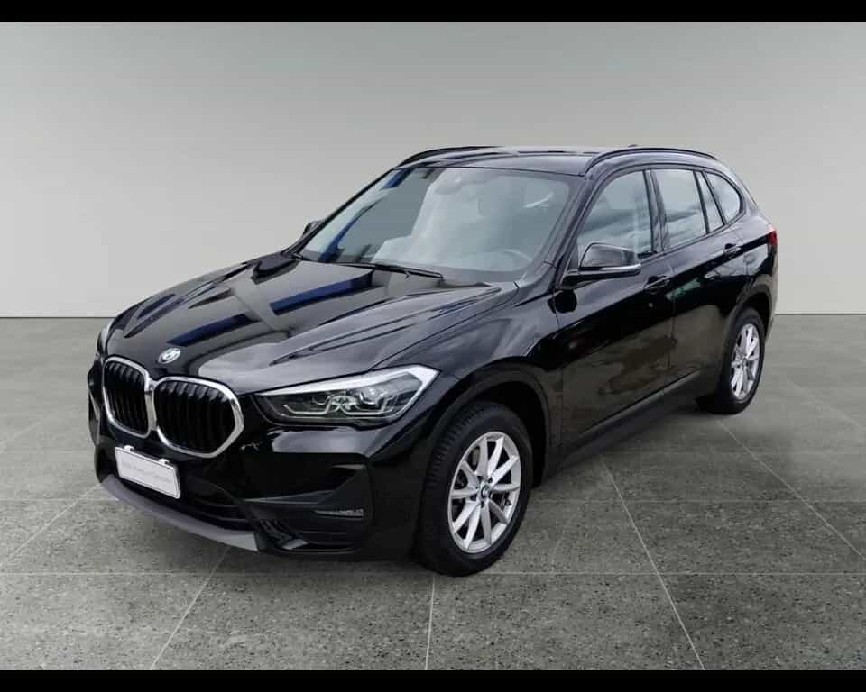 BMW X1 18 d xLine Plus sDrive Steptronic 02/2022-photo-0