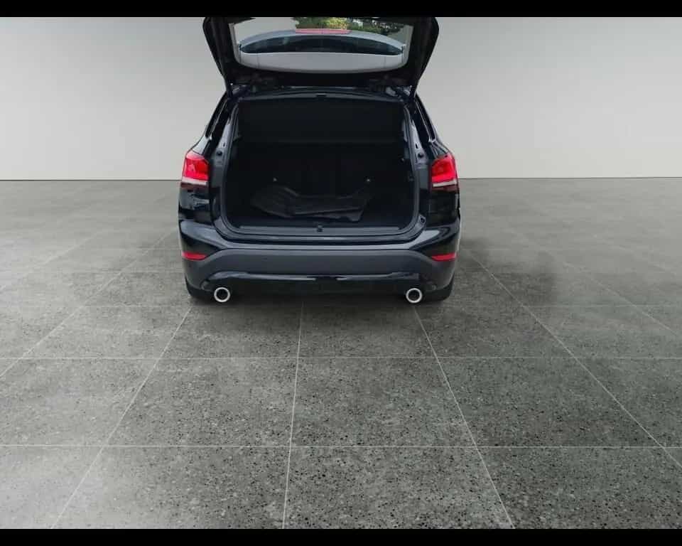 BMW X1 18 d xLine Plus sDrive Steptronic 02/2022-photo-6