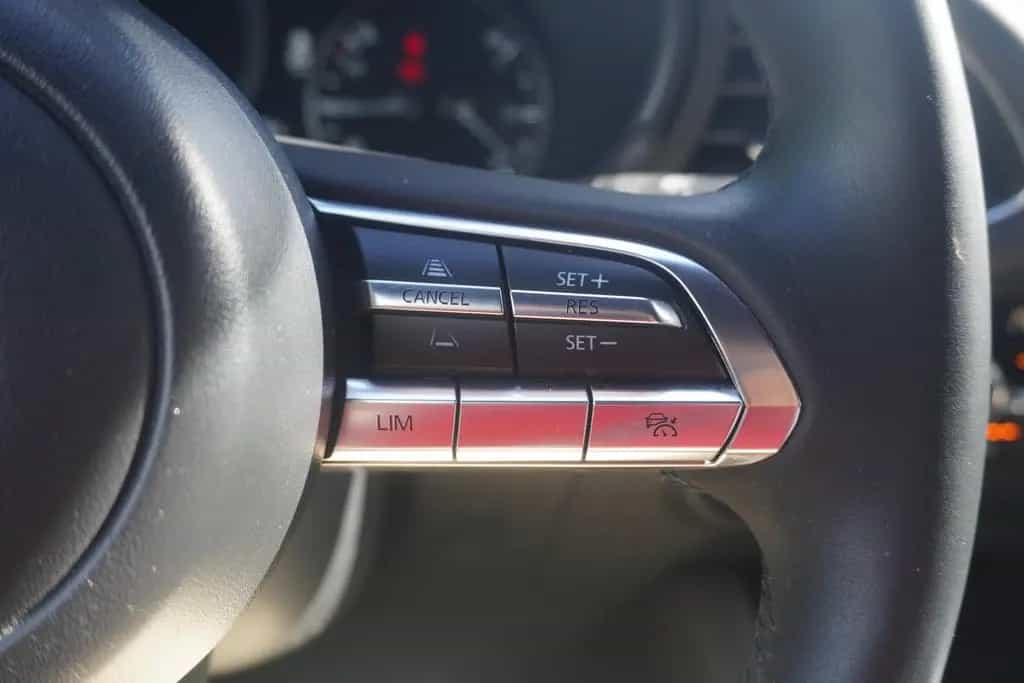 Mazda 3 2.0 M-Hybrid Selection LED Navi Head-Up Kamera 12/2019-photo-34