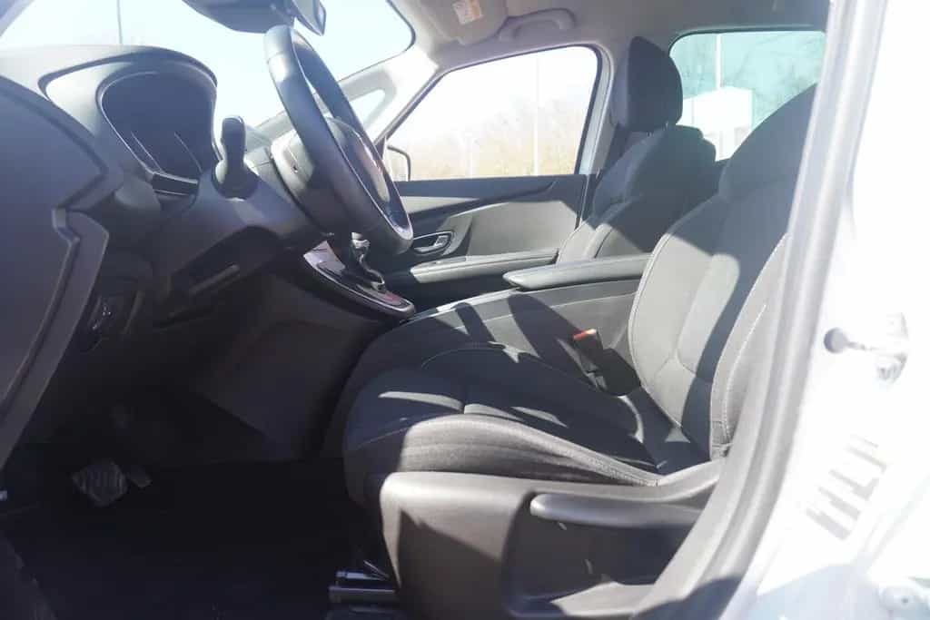 Renault Scenic 1.3 TCE Limited Navi Kamera Sitzheizung 08/2018-photo-26