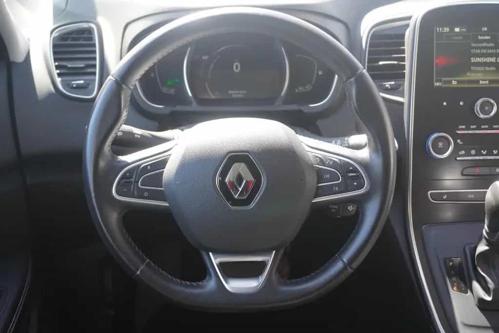 Renault Scenic 1.3 TCE Limited Navi Kamera Sitzheizung 08/2018-photo-9