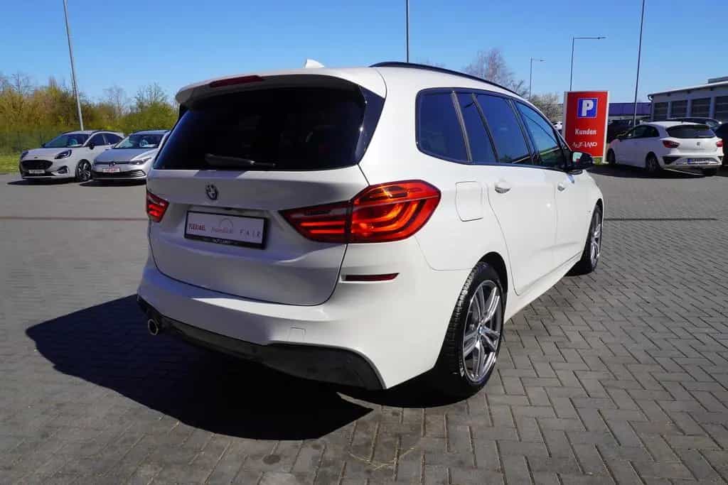 BMW 218 i Gran Tourer M Sport LED Navi ACC Kamera DAB 03/2021-photo-4