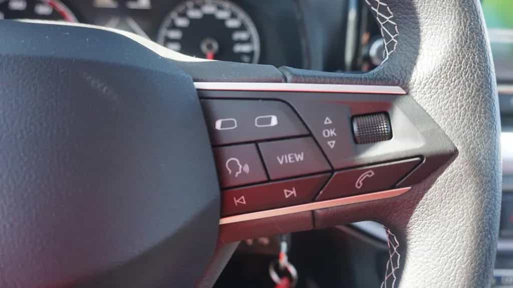 Seat Arona 1.0 TSI Sitzheizung Spurhalte PDC 03/2023-photo-12
