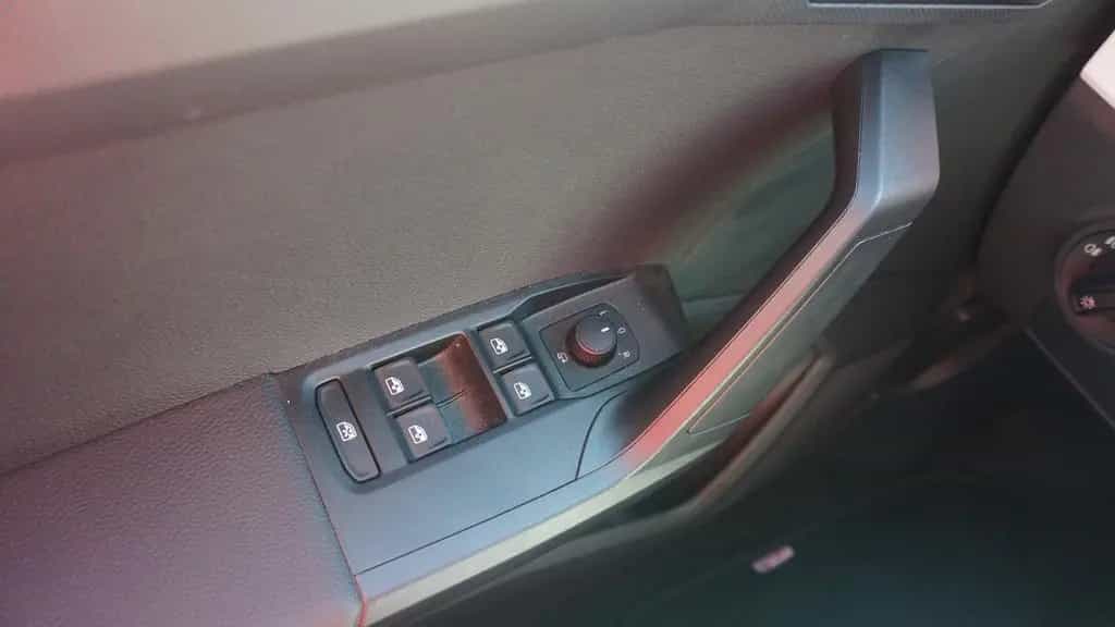 Seat Arona 1.0 TSI Sitzheizung Spurhalte PDC 03/2023-photo-17