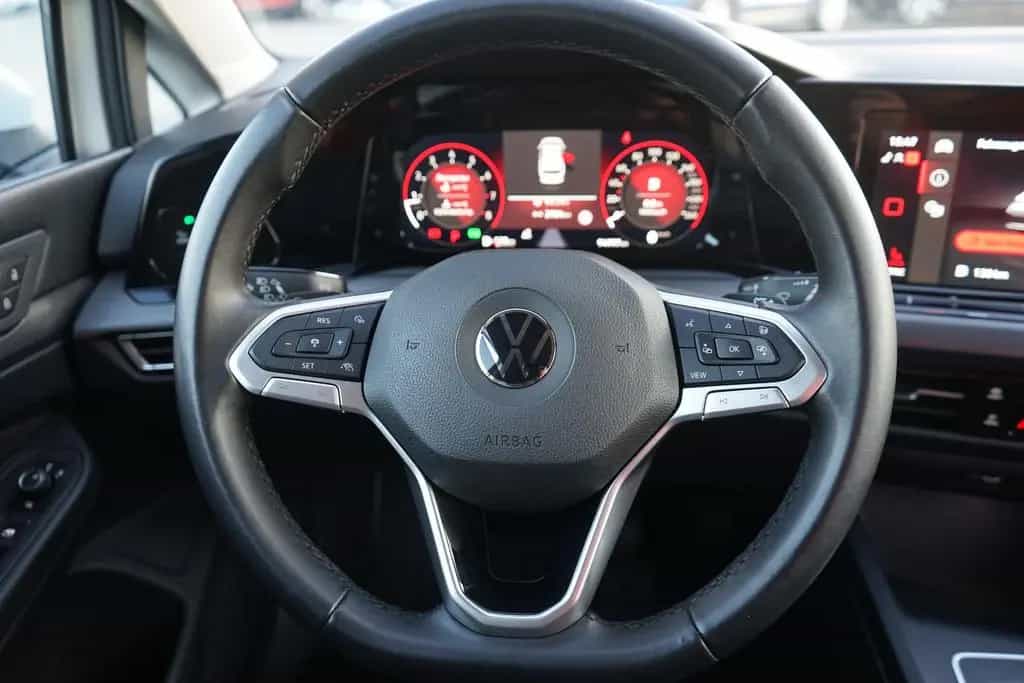 Volkswagen Golf Variant 1.5 eTSI DSG Style LED Navi ACC AHK 08/2021-photo-13