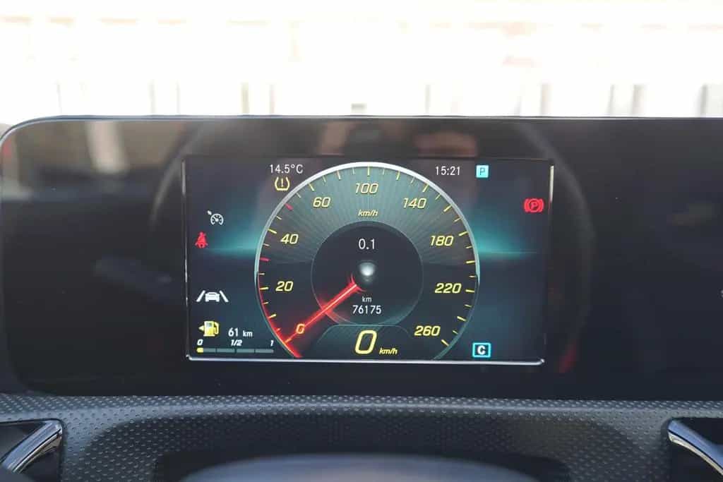 Mercedes-Benz A-Class AMG Line LED Navi Sitzheizung Teilleder PDC 01/2019-photo-16