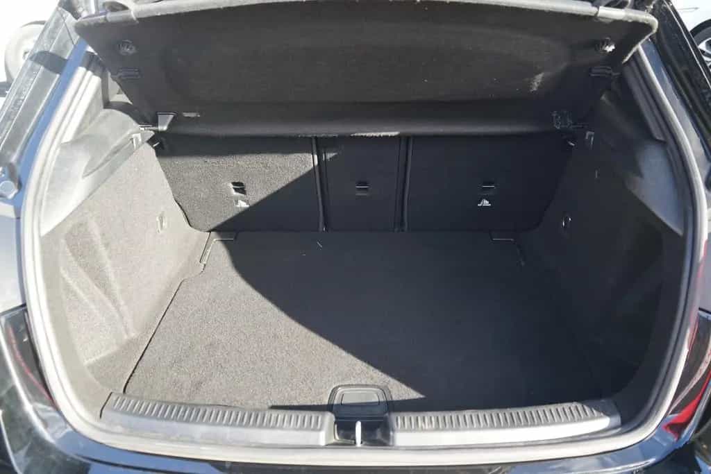 Mercedes-Benz A-Class AMG Line LED Navi Sitzheizung Teilleder PDC 01/2019-photo-21