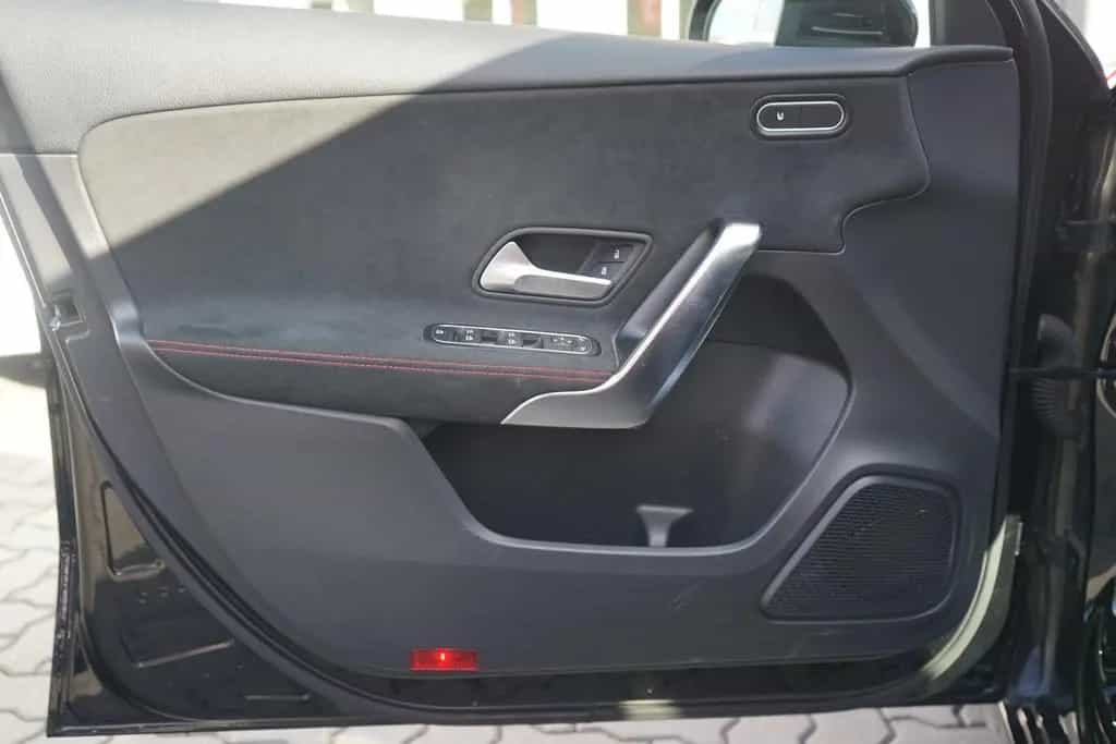 Mercedes-Benz A-Class AMG Line LED Navi Sitzheizung Teilleder PDC 01/2019-photo-22