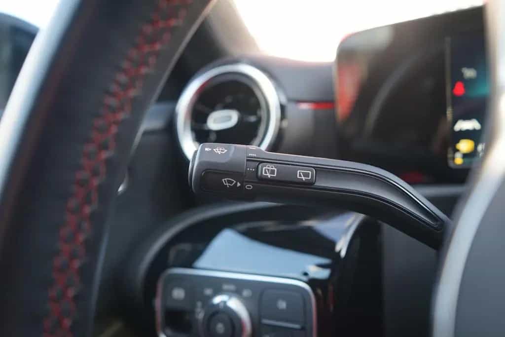 Mercedes-Benz A-Class AMG Line LED Navi Sitzheizung Teilleder PDC 01/2019-photo-26