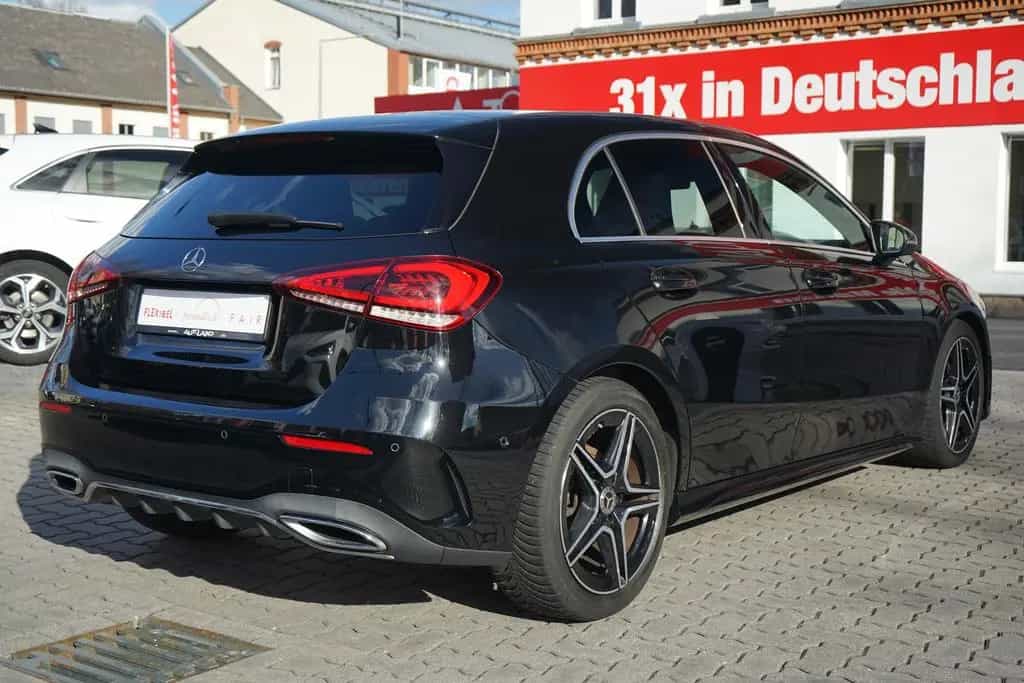 Mercedes-Benz A-Class AMG Line LED Navi Sitzheizung Teilleder PDC 01/2019-photo-5