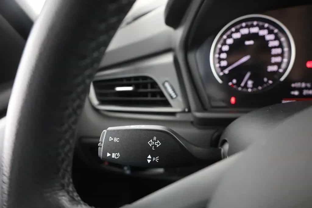 BMW 216 i Advantage 7-Sitzer LED Navi Head-Up AHK USB 01/2019-photo-19
