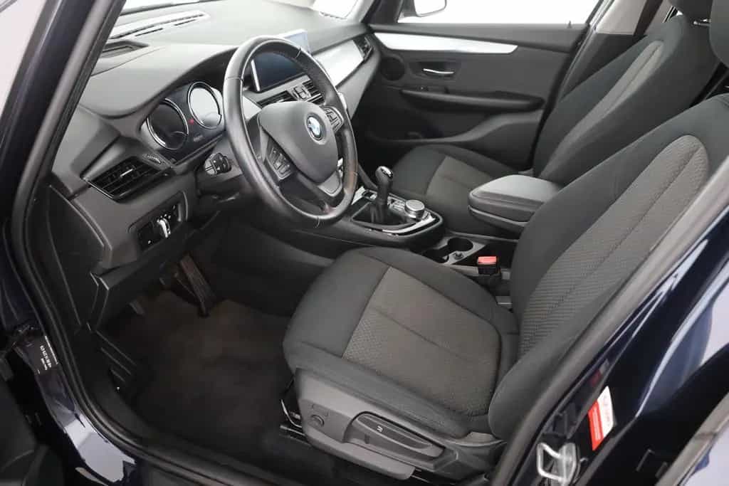 BMW 216 i Advantage 7-Sitzer LED Navi Head-Up AHK USB 01/2019-photo-23