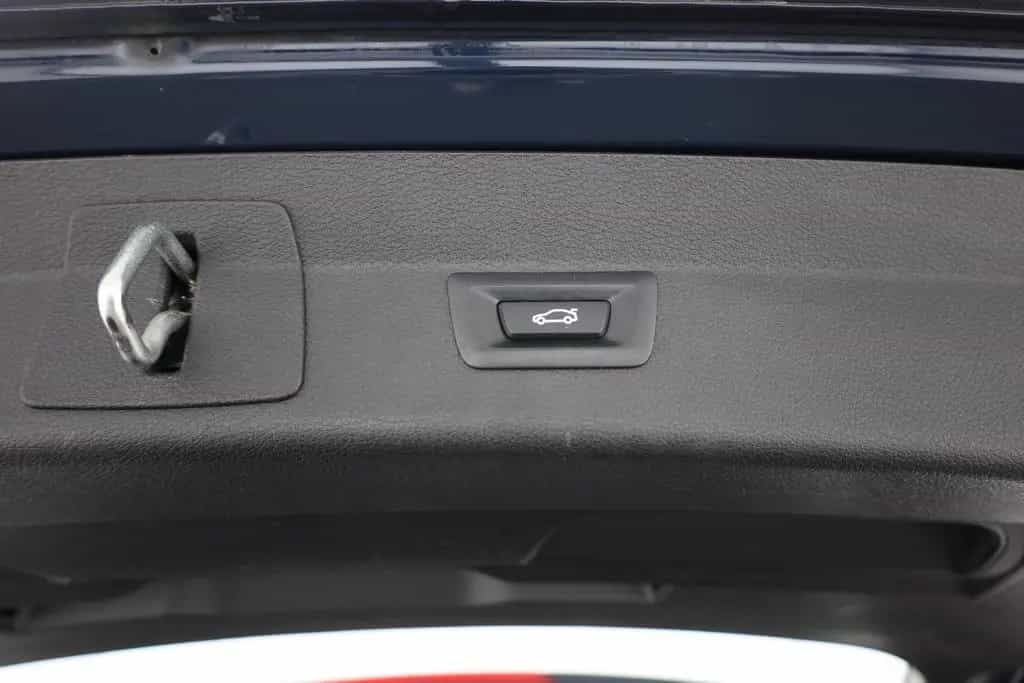 BMW 216 i Advantage 7-Sitzer LED Navi Head-Up AHK USB 01/2019-photo-29