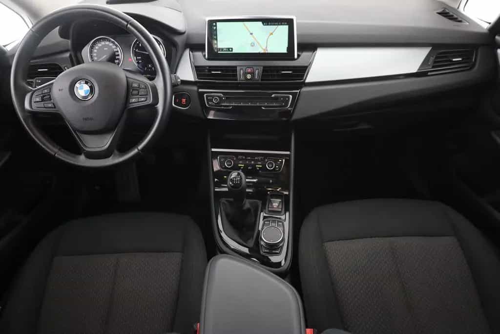 BMW 216 i Advantage 7-Sitzer LED Navi Head-Up AHK USB 01/2019-photo-8