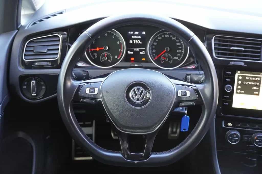 Volkswagen Golf VII 1.5 TSI IQ.DRIVE ACC Navi Kamera USB 06/2019-photo-14