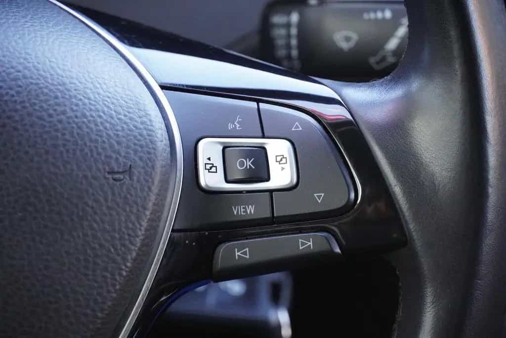 Volkswagen Golf VII 1.5 TSI IQ.DRIVE ACC Navi Kamera USB 06/2019-photo-17