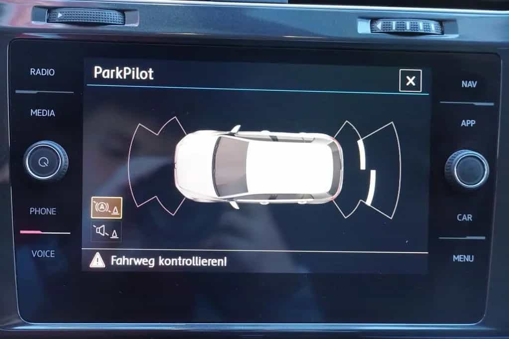 Volkswagen Golf VII 1.0 Comfortline LED Navi Tempomat PDC 08/2018-photo-16