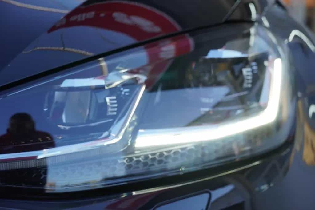 Volkswagen Golf VII 1.0 Comfortline LED Navi Tempomat PDC 08/2018-photo-26