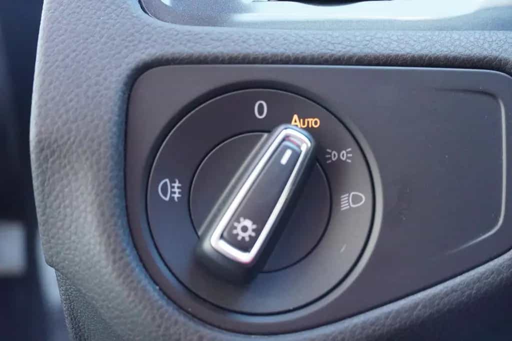 Volkswagen Golf VII 1.0 Comfortline LED Navi Tempomat PDC 08/2018-photo-6