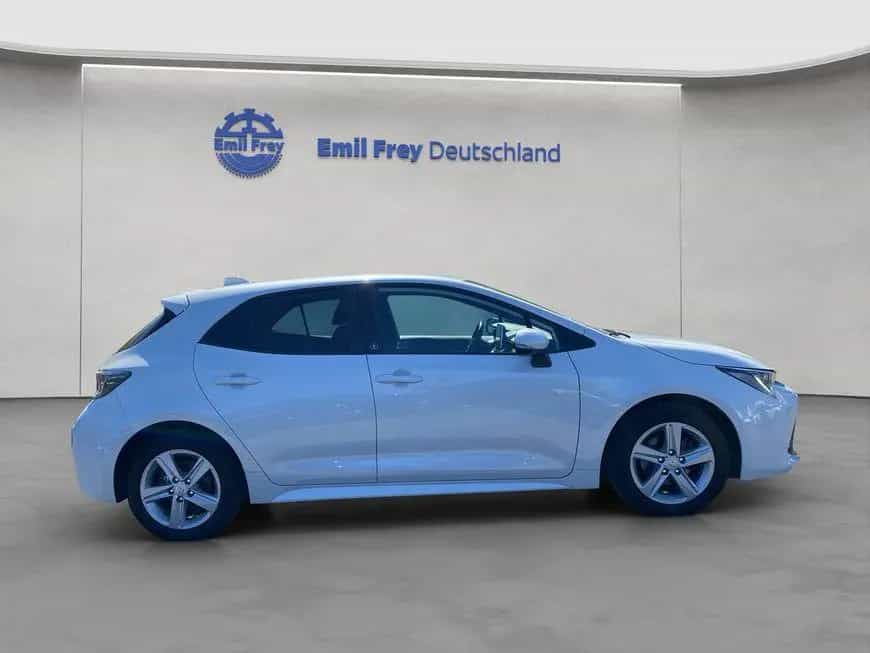Toyota Corolla 1.8 Hybrid Team Deutschland NAVI+BI-LED+ 12/2022-photo-6
