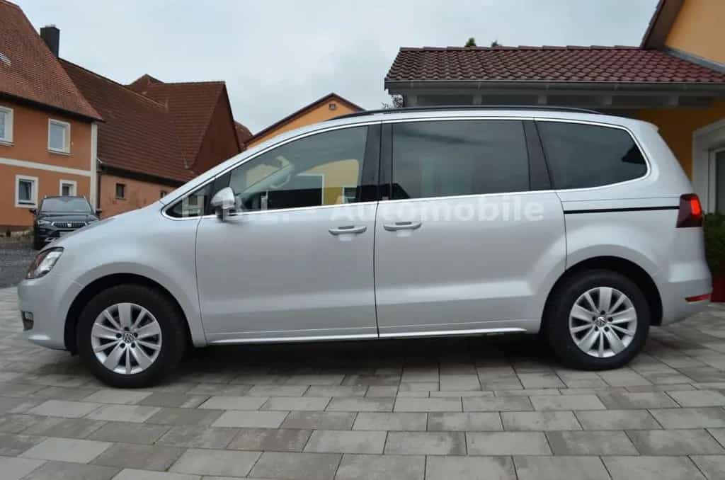 Volkswagen Sharan 1,4 DSG/ 1.Hd/AHK/Leder/Xenon/Kamera 12/2018-photo-4