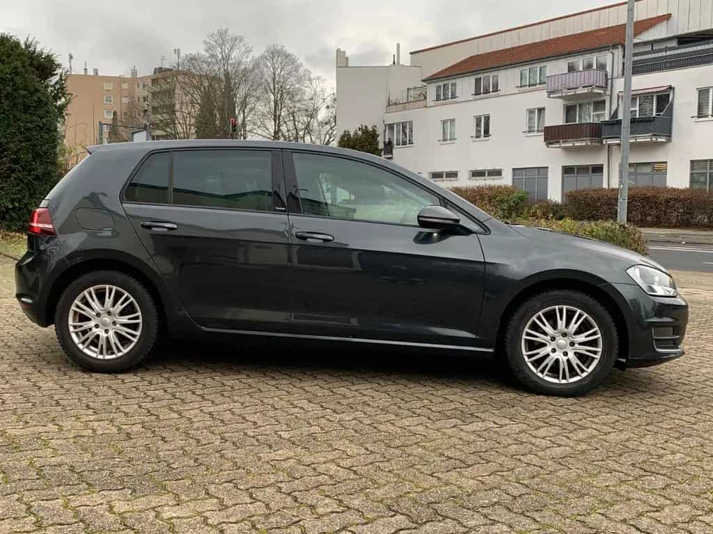 Volkswagen Golf VII Lim. Allstar *DSG*Multilenkrad *ALU 05/2016-photo-4