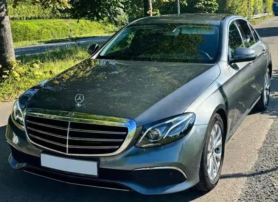 Mercedes-Benz EXCLUSIVE - WIDESCREEN - TÜV NEU 04/2018-photo-1