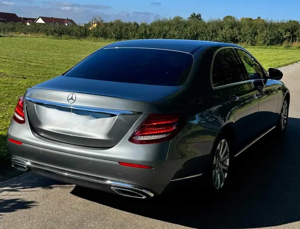 Mercedes-Benz EXCLUSIVE - WIDESCREEN - TÜV NEU 04/2018-photo-3
