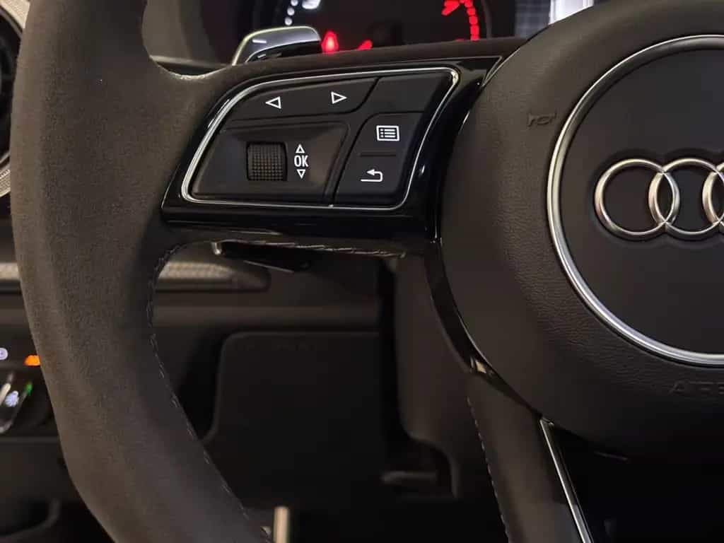 Audi RS3 SB 2.5TFSI qu. B&O PANO LED KAM ABT-FELGEN 12/2019-photo-18