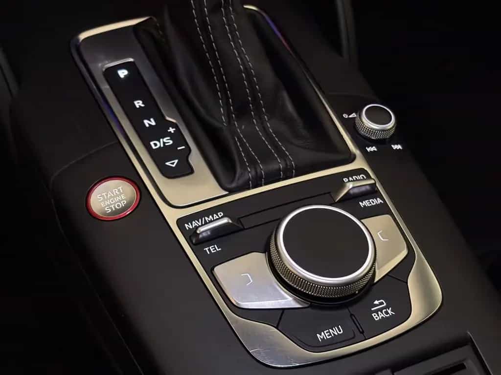 Audi RS3 SB 2.5TFSI qu. B&O PANO LED KAM ABT-FELGEN 12/2019-photo-21