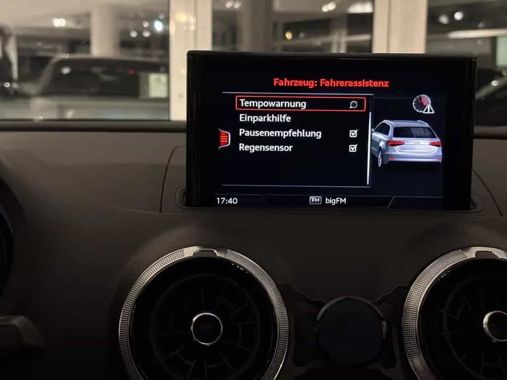 Audi RS3 SB 2.5TFSI qu. B&O PANO LED KAM ABT-FELGEN 12/2019-photo-24