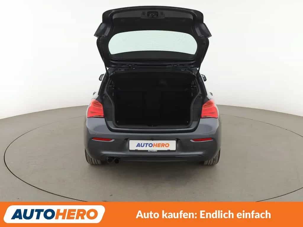BMW 1 Series 120i Sport Line Aut.*NAVI*LED*TEMPO*PDC* 03/2018-photo-16