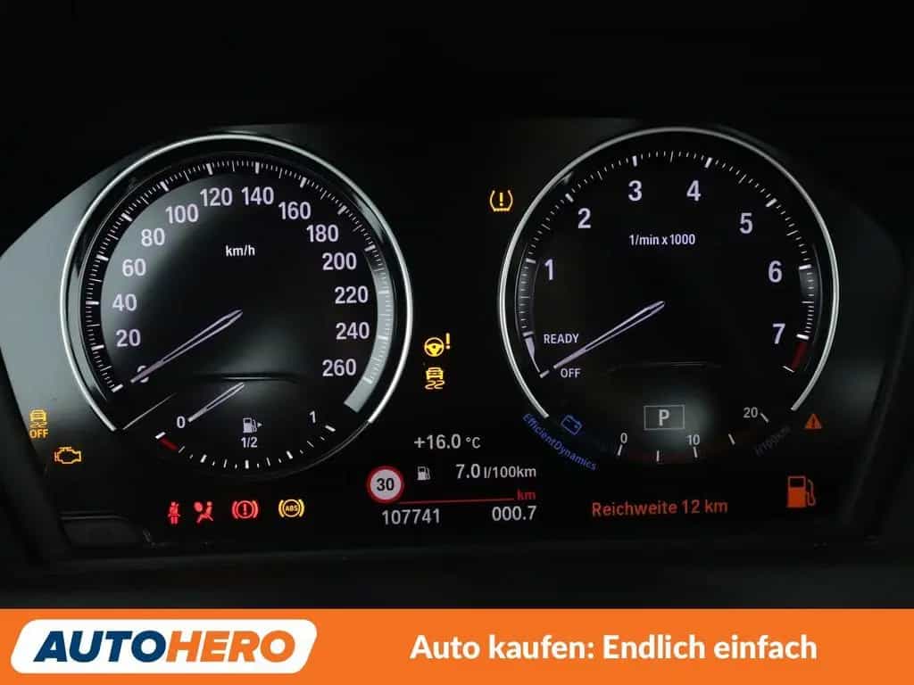 BMW 1 Series 120i Sport Line Aut.*NAVI*LED*TEMPO*PDC* 03/2018-photo-19