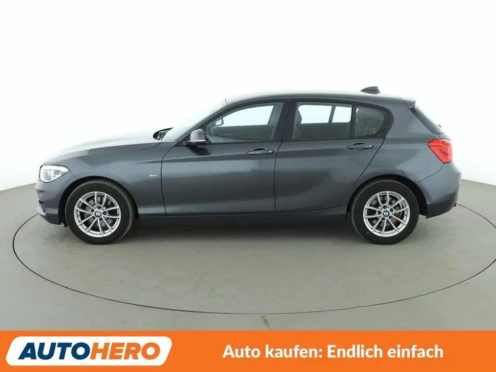 BMW 1 Series 120i Sport Line Aut.*NAVI*LED*TEMPO*PDC* 03/2018-photo-2