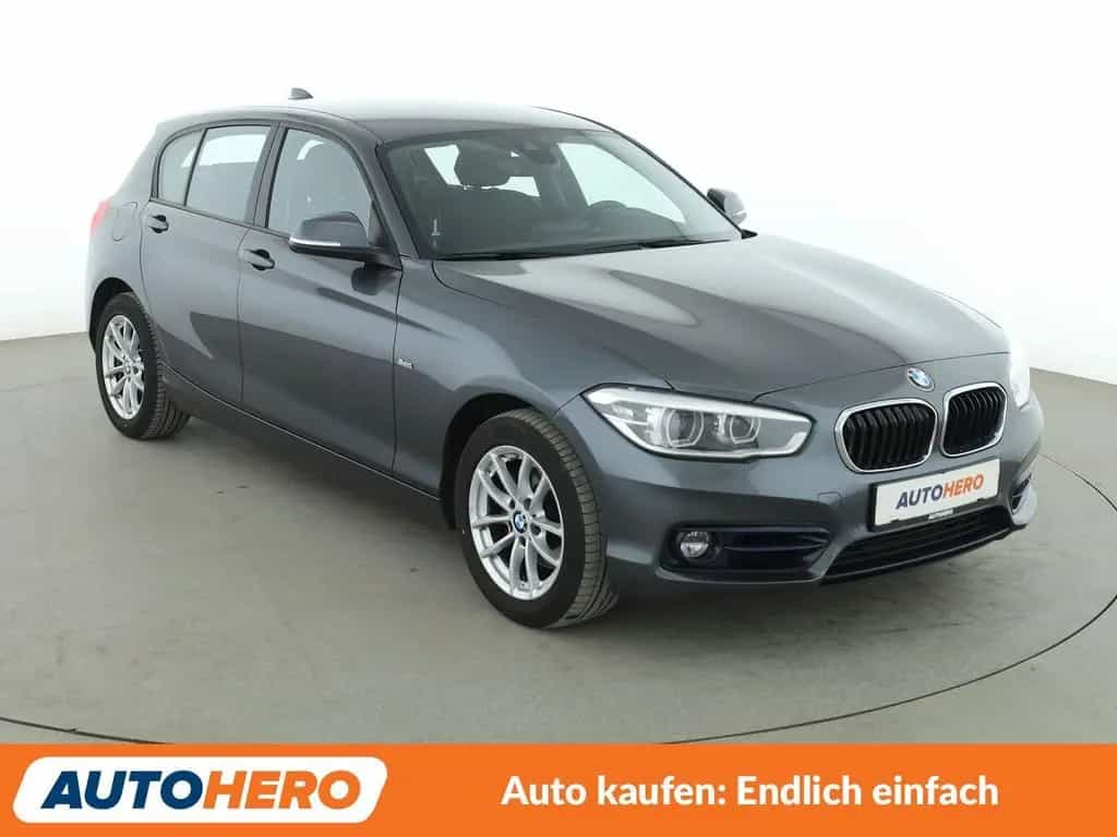 BMW 1 Series 120i Sport Line Aut.*NAVI*LED*TEMPO*PDC* 03/2018-photo-7