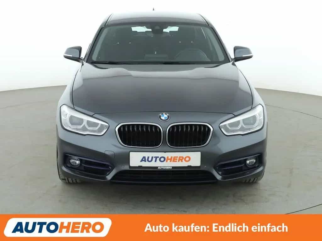 BMW 1 Series 120i Sport Line Aut.*NAVI*LED*TEMPO*PDC* 03/2018-photo-8