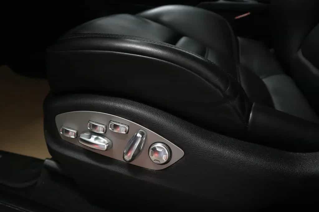 Porsche Macan 2.0 + Leder/Panorama/BOSE/LED/Alu 21 Zoll 04/2021-photo-13