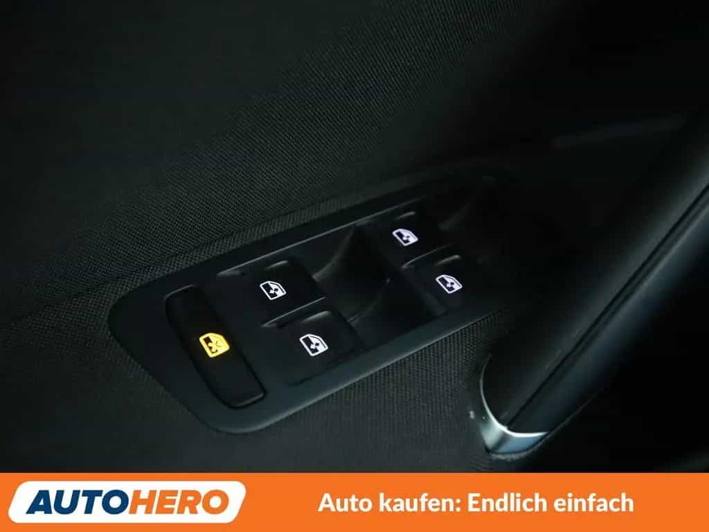 Volkswagen Golf VII 1.5 TSI ACT Advance*TEMPO*PDC*KLIMA*ALU 03/2019-photo-24