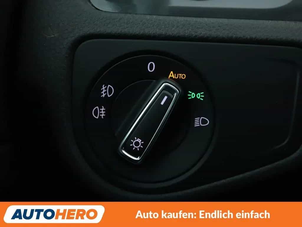 Volkswagen Golf VII 1.5 TSI ACT Advance*TEMPO*PDC*KLIMA*ALU 03/2019-photo-25
