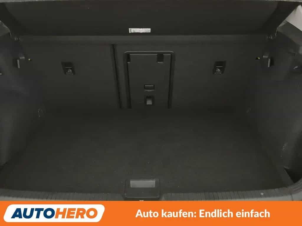 Volkswagen Golf VIII 1.5 TSI ACT Life*NAVI*LED*PDC* 08/2020-photo-17