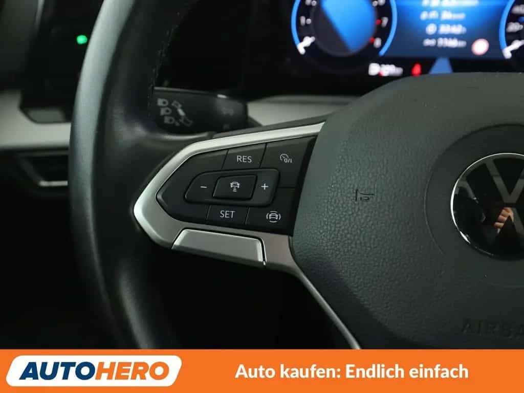 Volkswagen Golf VIII 1.5 TSI ACT Life*NAVI*LED*PDC* 08/2020-photo-25