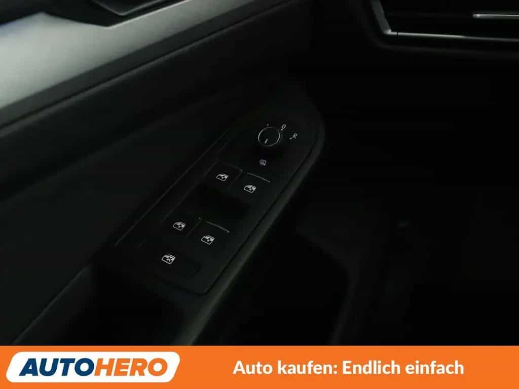 Volkswagen Golf VIII 1.5 TSI ACT Life*NAVI*LED*PDC* 08/2020-photo-26