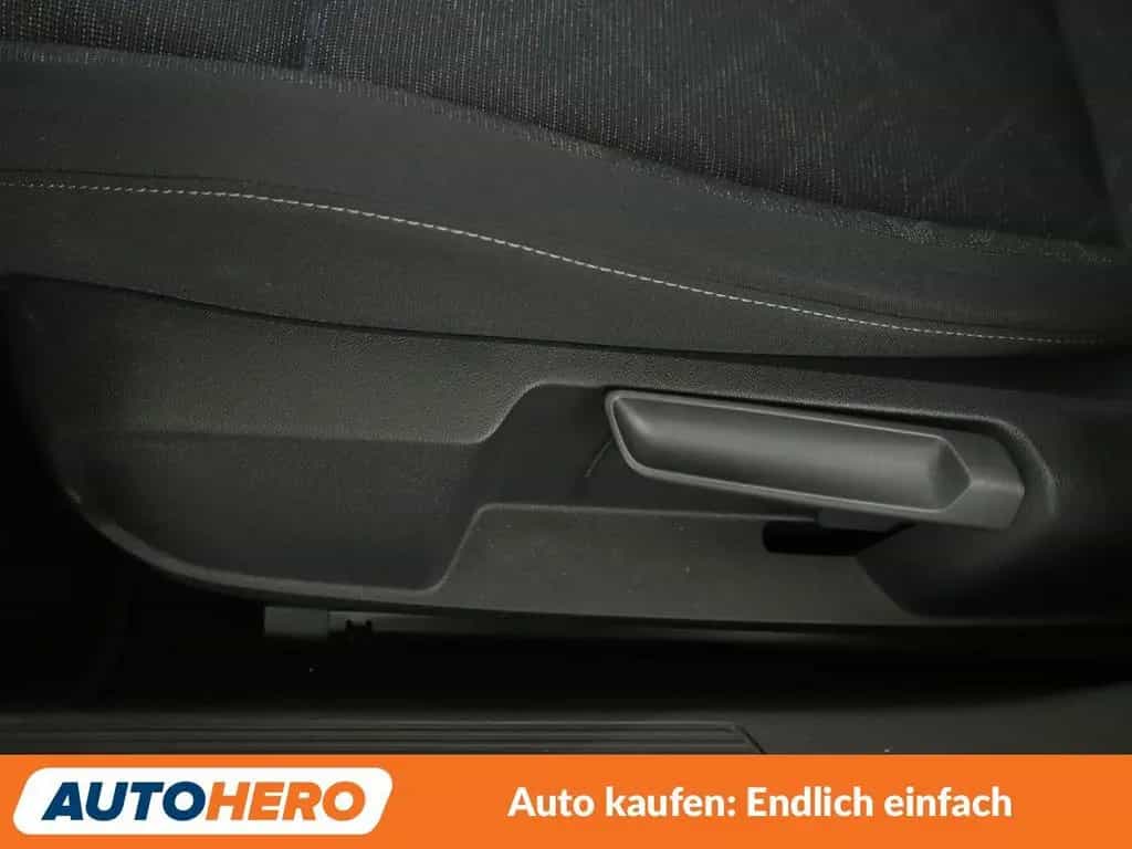 Volkswagen Golf VIII 1.5 TSI ACT Life*NAVI*LED*PDC* 08/2020-photo-27