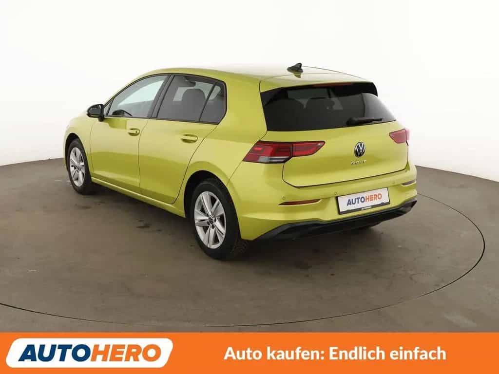 Volkswagen Golf VIII 1.5 TSI ACT Life*NAVI*LED*PDC* 08/2020-photo-3