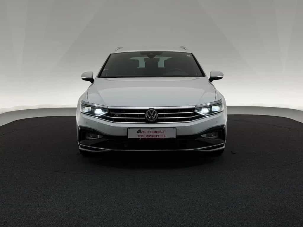 Volkswagen Passat Variant Passat Var. 2.0 TSI*ELEGANCE*R LINE-MAXTRIX-AHK 10/2019-photo-1